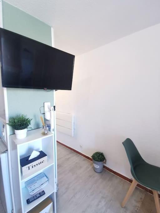 Superbe Studio Renove Avec Piscine Et Vue Marina Le Barcarès Exterior foto