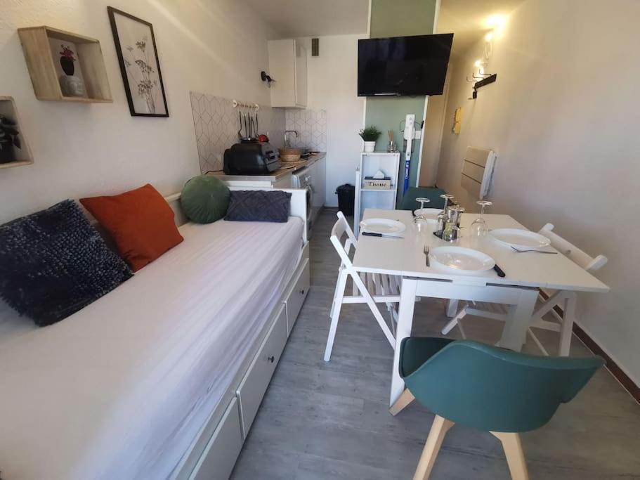 Superbe Studio Renove Avec Piscine Et Vue Marina Le Barcarès Exterior foto